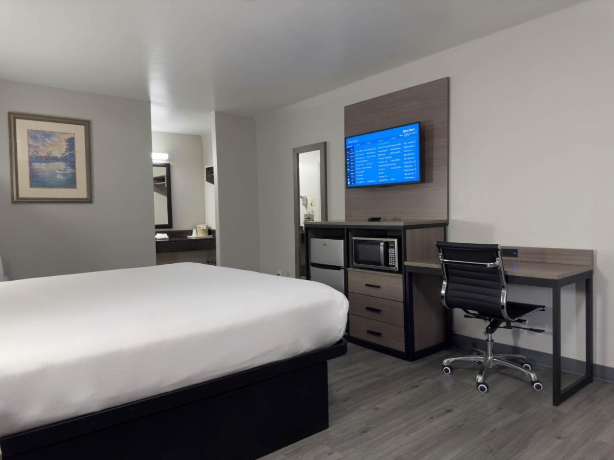 Americas Best Value Inn Austin Exterior photo