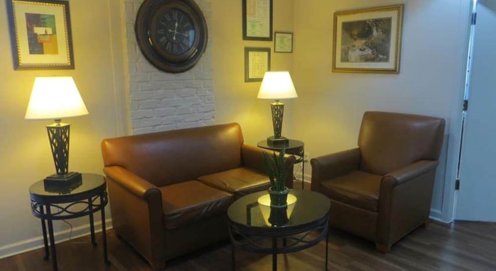 Americas Best Value Inn Austin Exterior photo