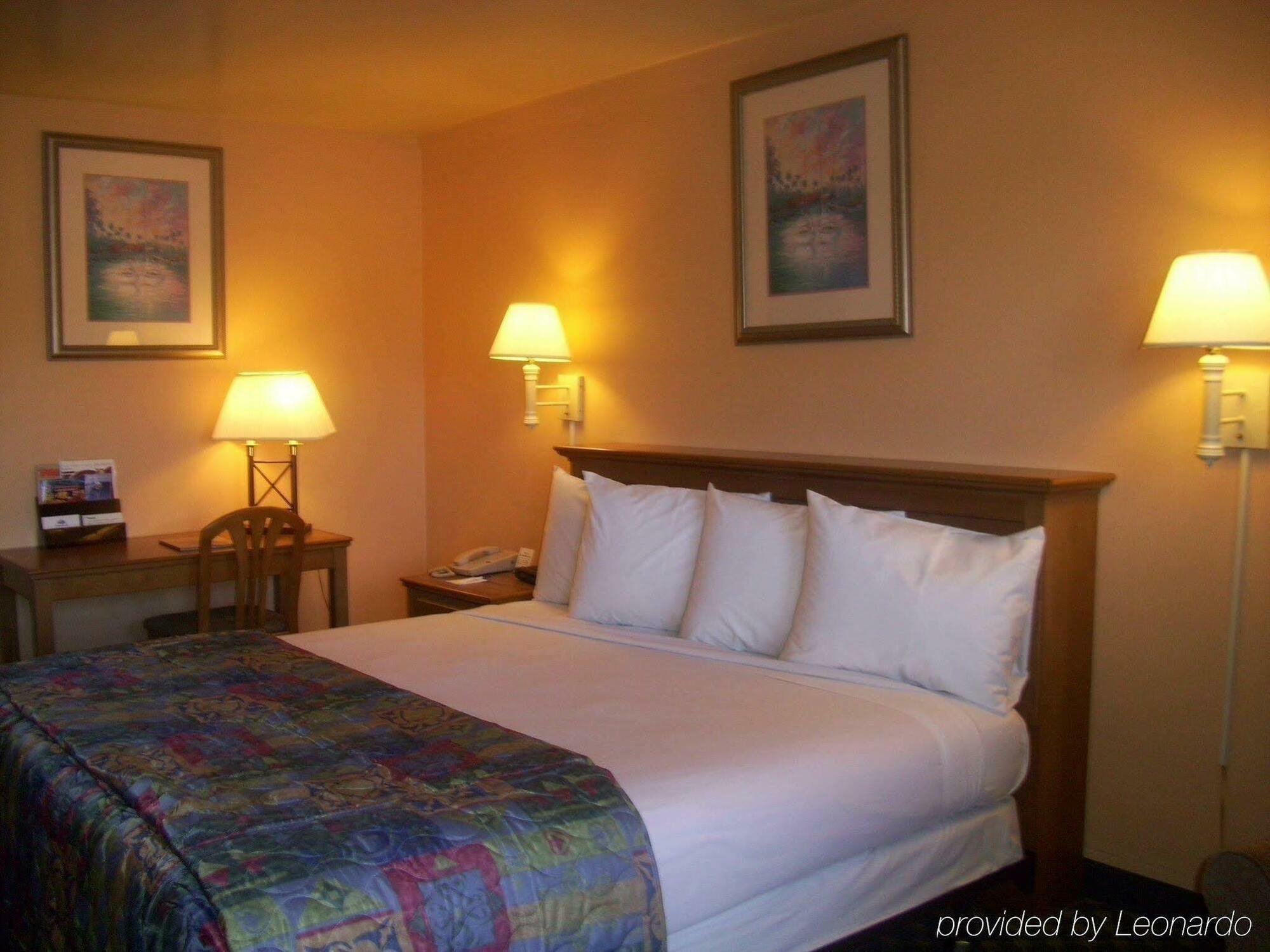 Americas Best Value Inn Austin Exterior photo